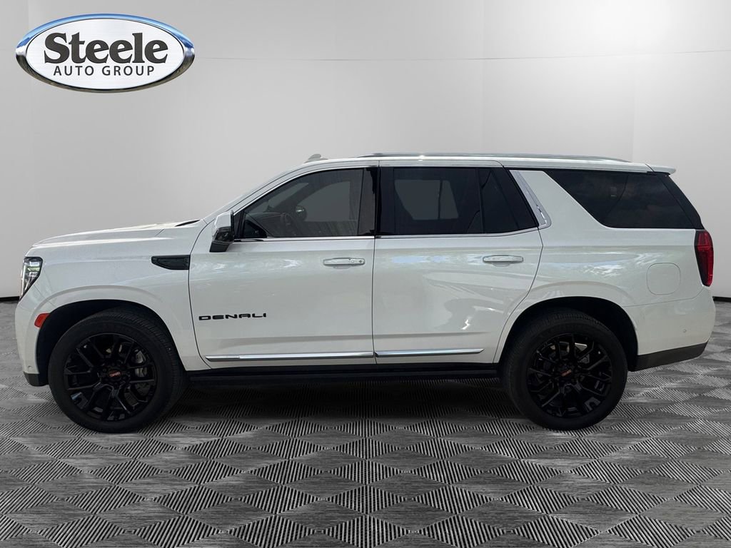 Used 2024 GMC Yukon Denali w/ Advanced Technology Package AWD/4WD image 2
