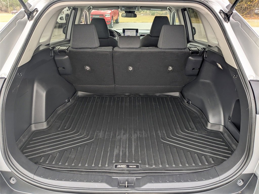 Used 2023 Toyota RAV4 LE image 13