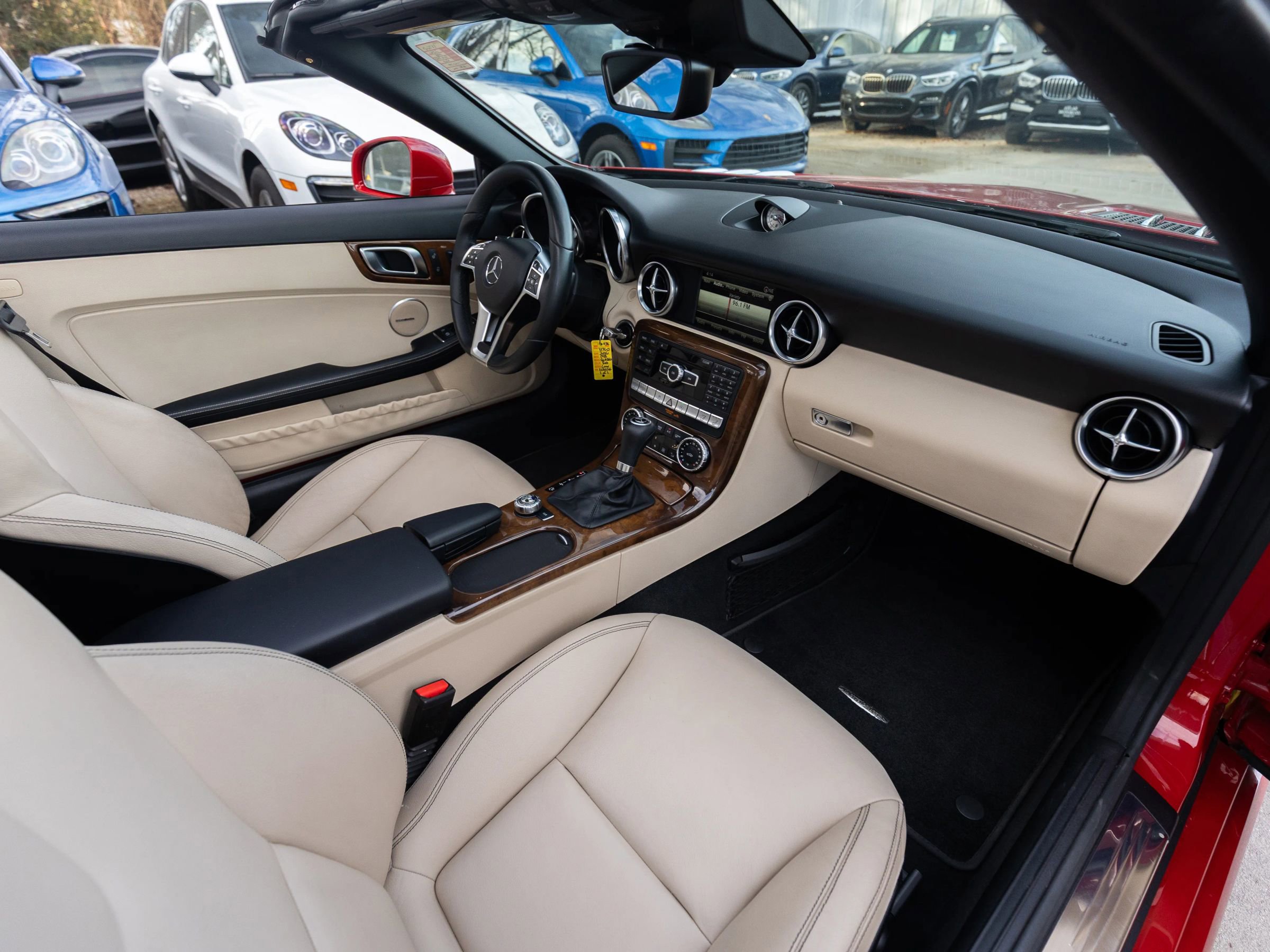 Used 2016 Mercedes-Benz SLK 350 image 24