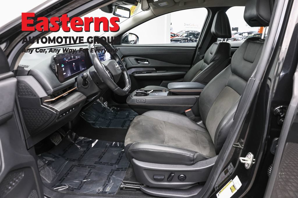 Used 2023 Nissan Ariya FWD image 13