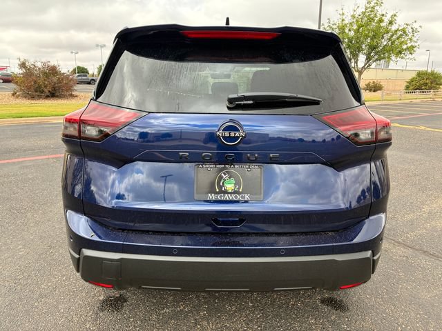 New 2026 Nissan Rogue Dark Armor FWD image 5