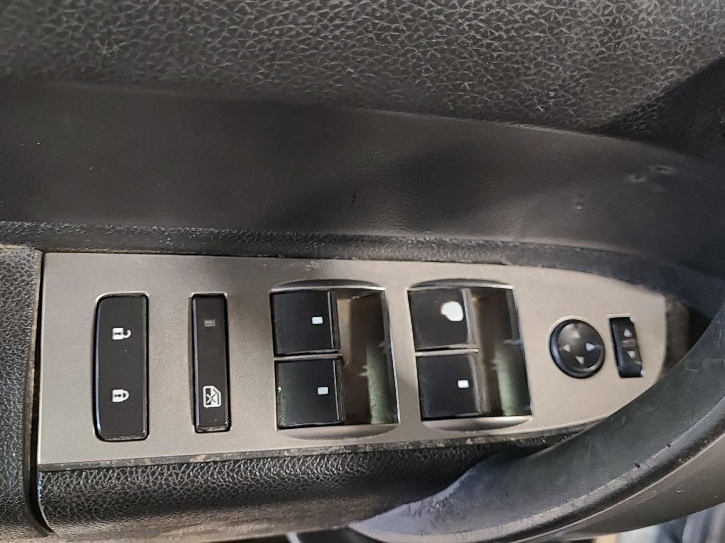 Used 2013 GMC Sierra 2500 SLE w/ SLE Preferred Package image 30