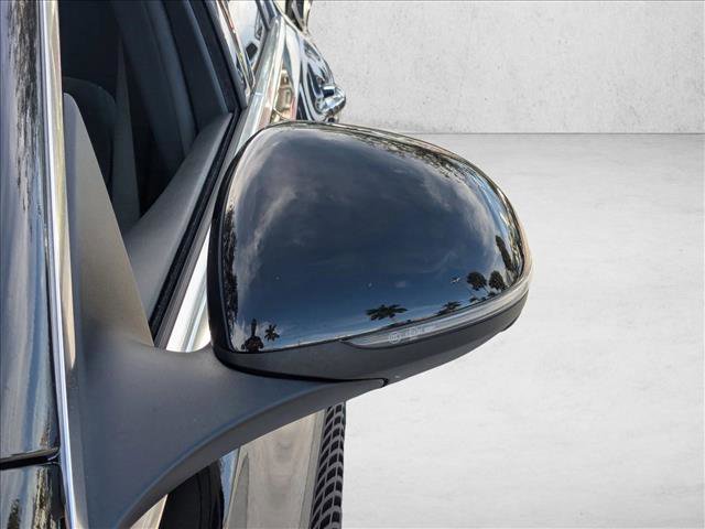 Used 2023 Mercedes-Benz C 300 Sedan image 10