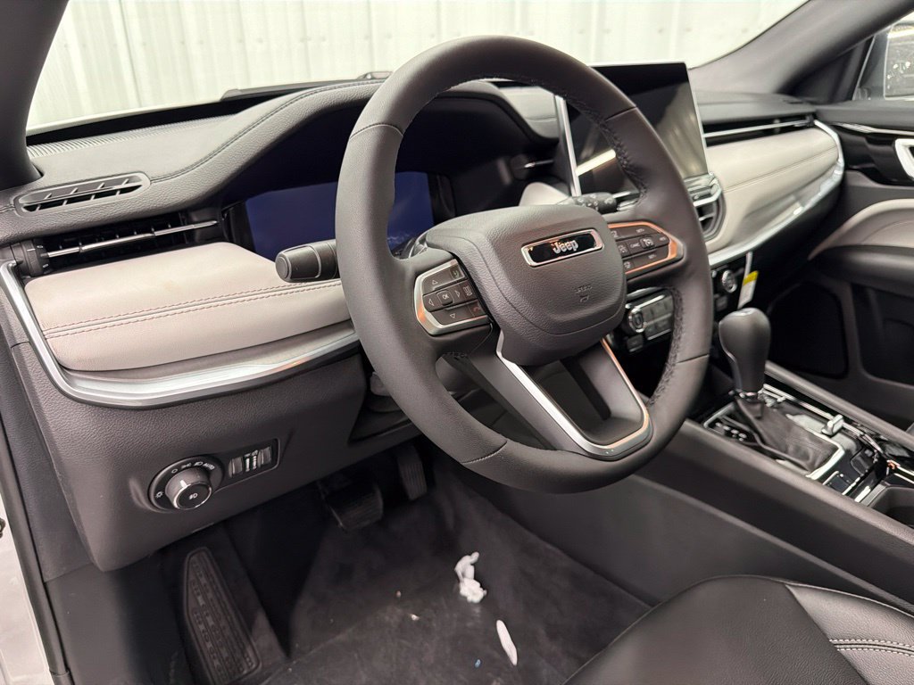 New 2026 Jeep Compass Limited AWD/4WD image 15