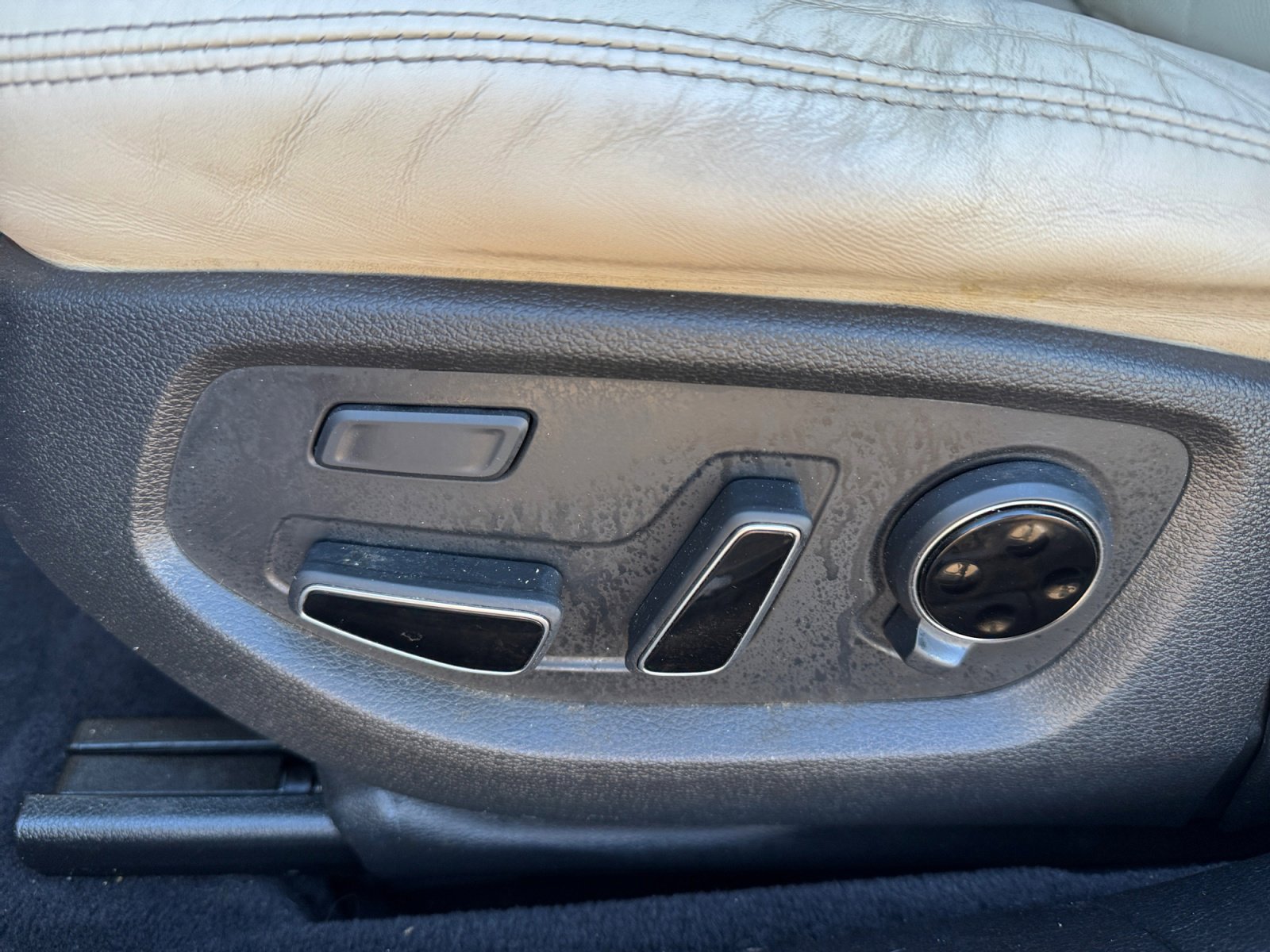 Used 2016 Hyundai Genesis 3.8 w/ Option Group 02 image 14