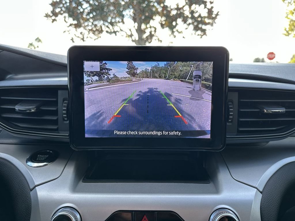 Used 2022 Ford Explorer XLT image 21