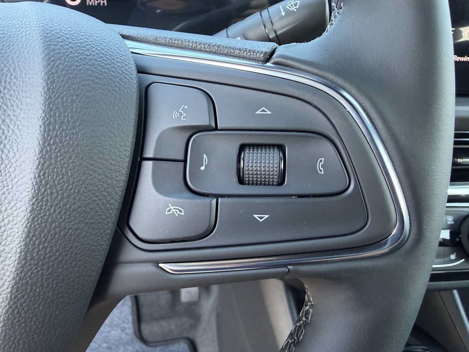 New 2026 Buick Envista Sport Touring w/ Convenience I Package FWD image 13