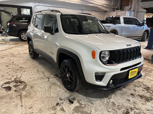 Used 2023 Jeep Renegade Latitude w/ Sun/Sound Group image 3