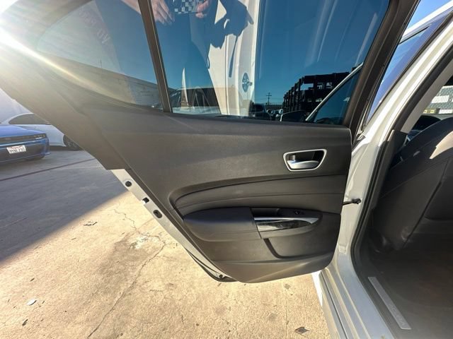 Used 2018 Acura TLX V6 FWD image 8