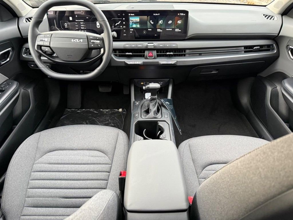New 2025 Kia K4 EX image 6
