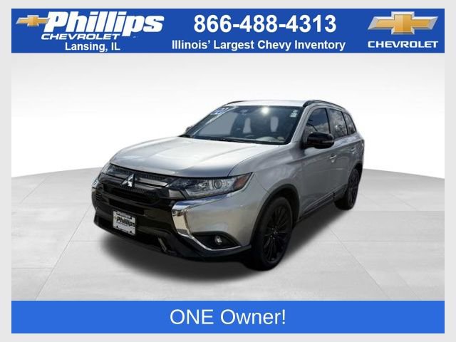 Used 2020 Mitsubishi Outlander SE image 1