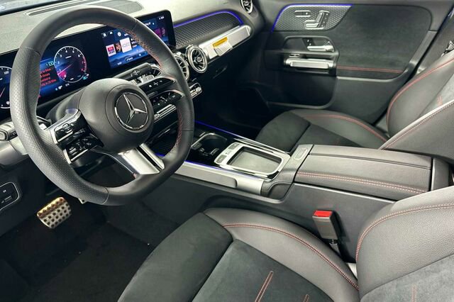 Used 2024 Mercedes-Benz GLB 250 image 10