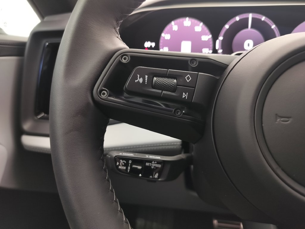 New 2026 Porsche Cayenne Electric AWD/4WD image 10