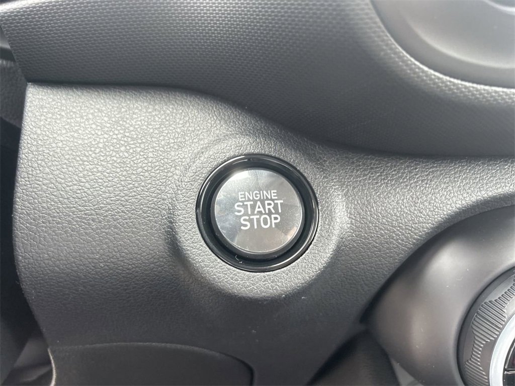 New 2025 Hyundai Venue Limited image 29