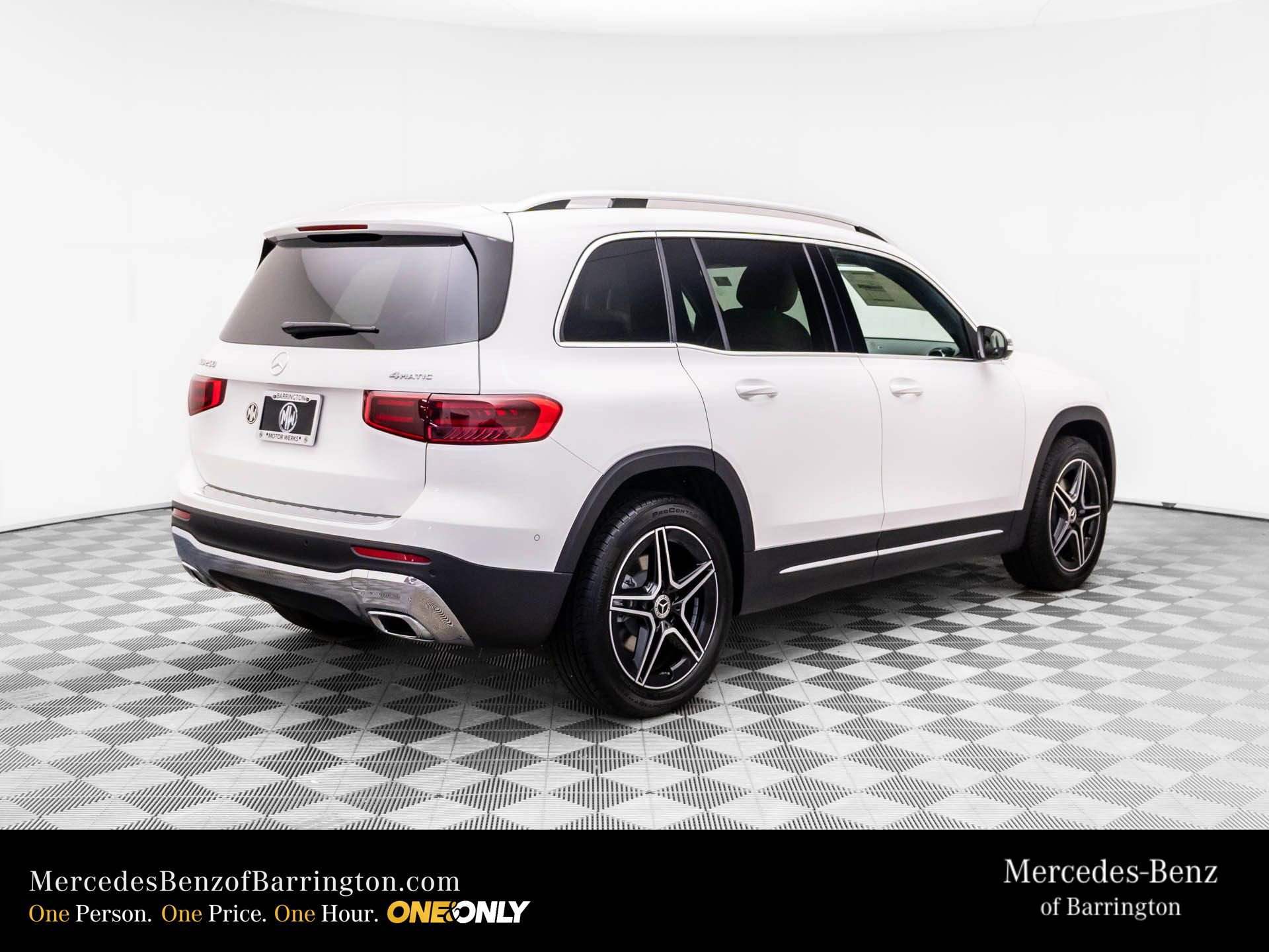 New 2026 Mercedes-Benz GLB 250 4MATIC image 6