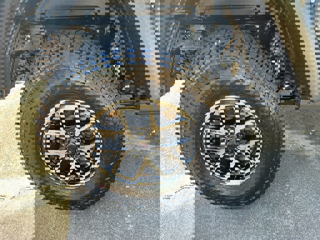 New 2025 Jeep Gladiator Rubicon w/ Convenience Group image 9