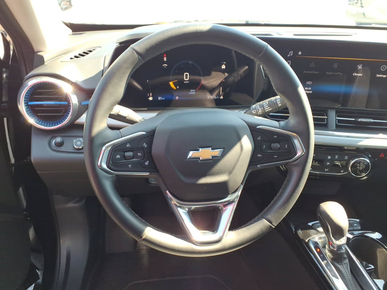 Used 2024 Chevrolet Trax LT w/ Driver Confidence Package FWD image 7