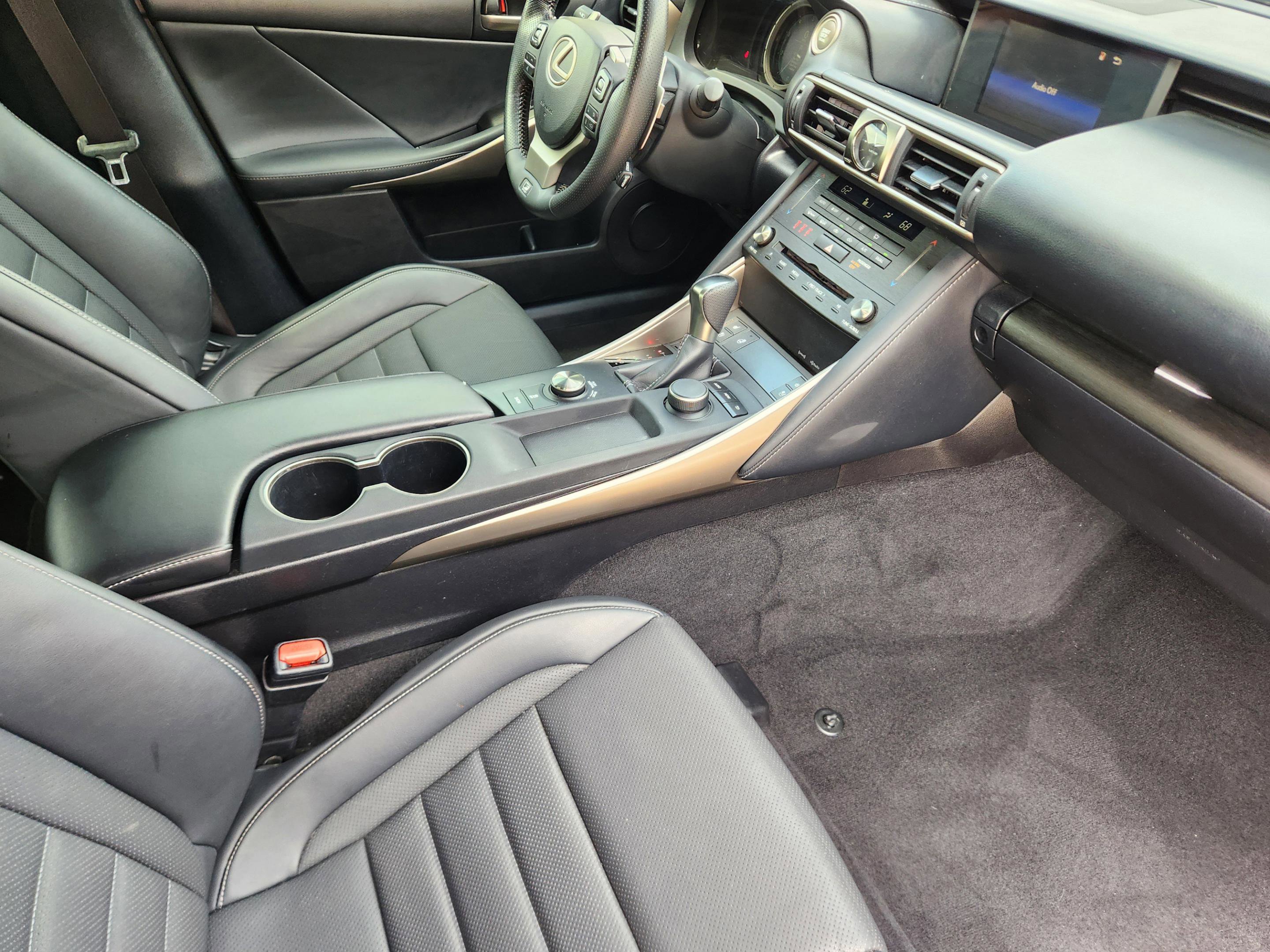 Used 2019 Lexus IS 300 F Sport w/ F Sport Package RWD image 21