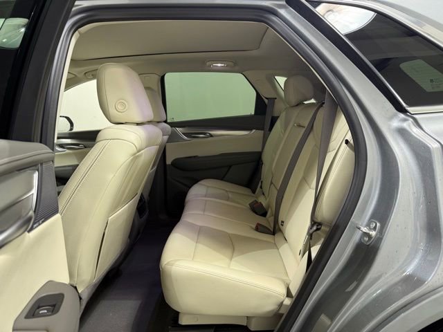 Used 2025 Cadillac XT5 Premium Luxury image 25