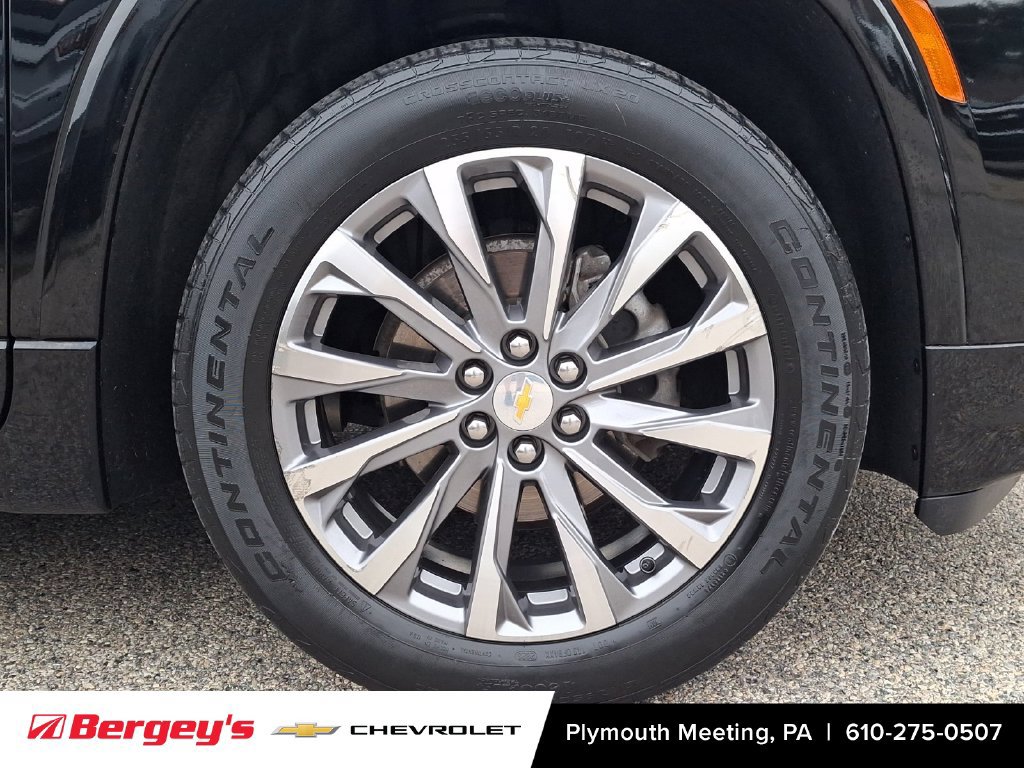 Used 2023 Chevrolet Traverse Premier FWD image 10