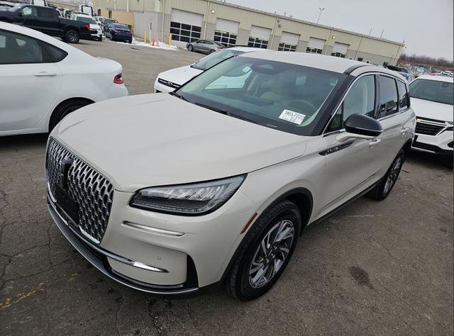 Used 2024 Lincoln Corsair AWD w/ Equipment Group 101A image 5