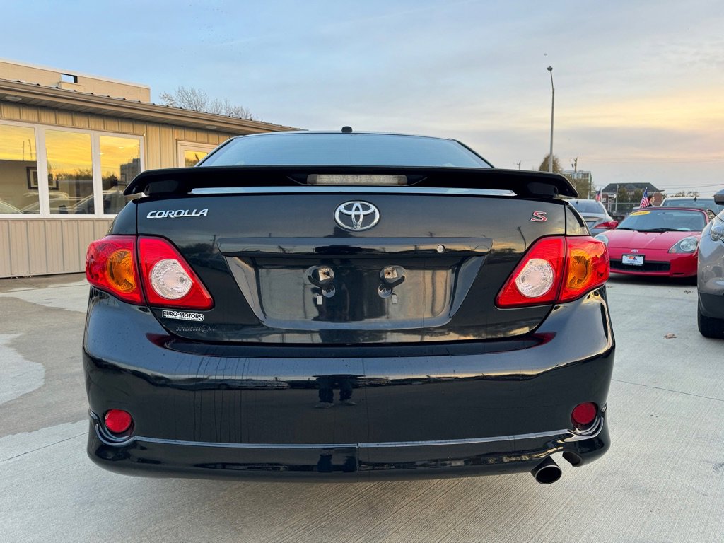 Used 2010 Toyota Corolla S image 4