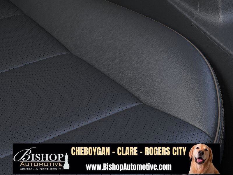 New 2026 GMC Canyon Denali image 24