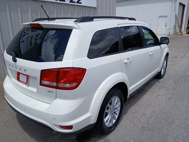 Used 2014 Dodge Journey SXT w/ Flexible Seating Group FWD image 3