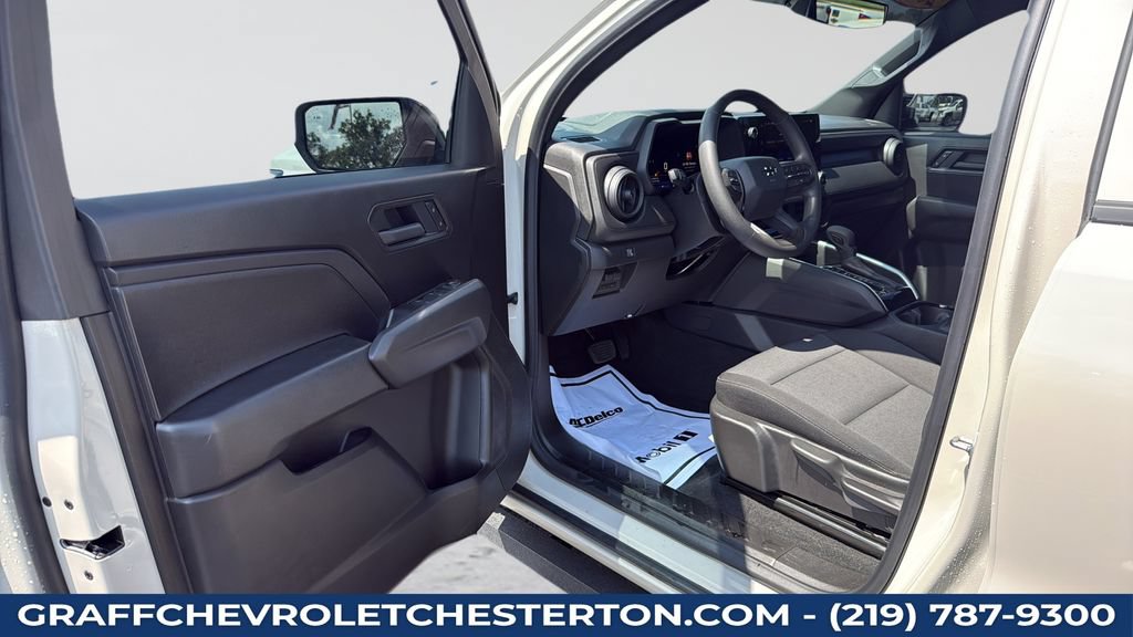 Used 2026 Chevrolet Colorado Trail Boss AWD/4WD image 24