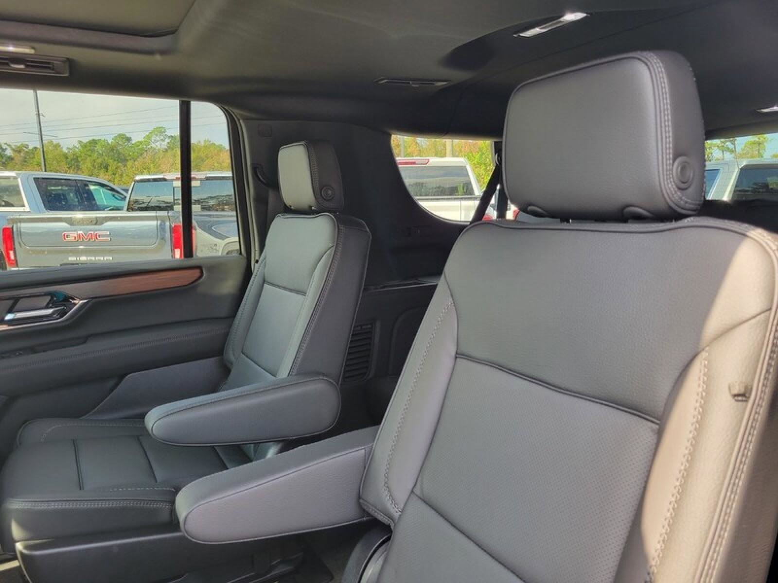 New 2026 GMC Yukon XL Denali image 28