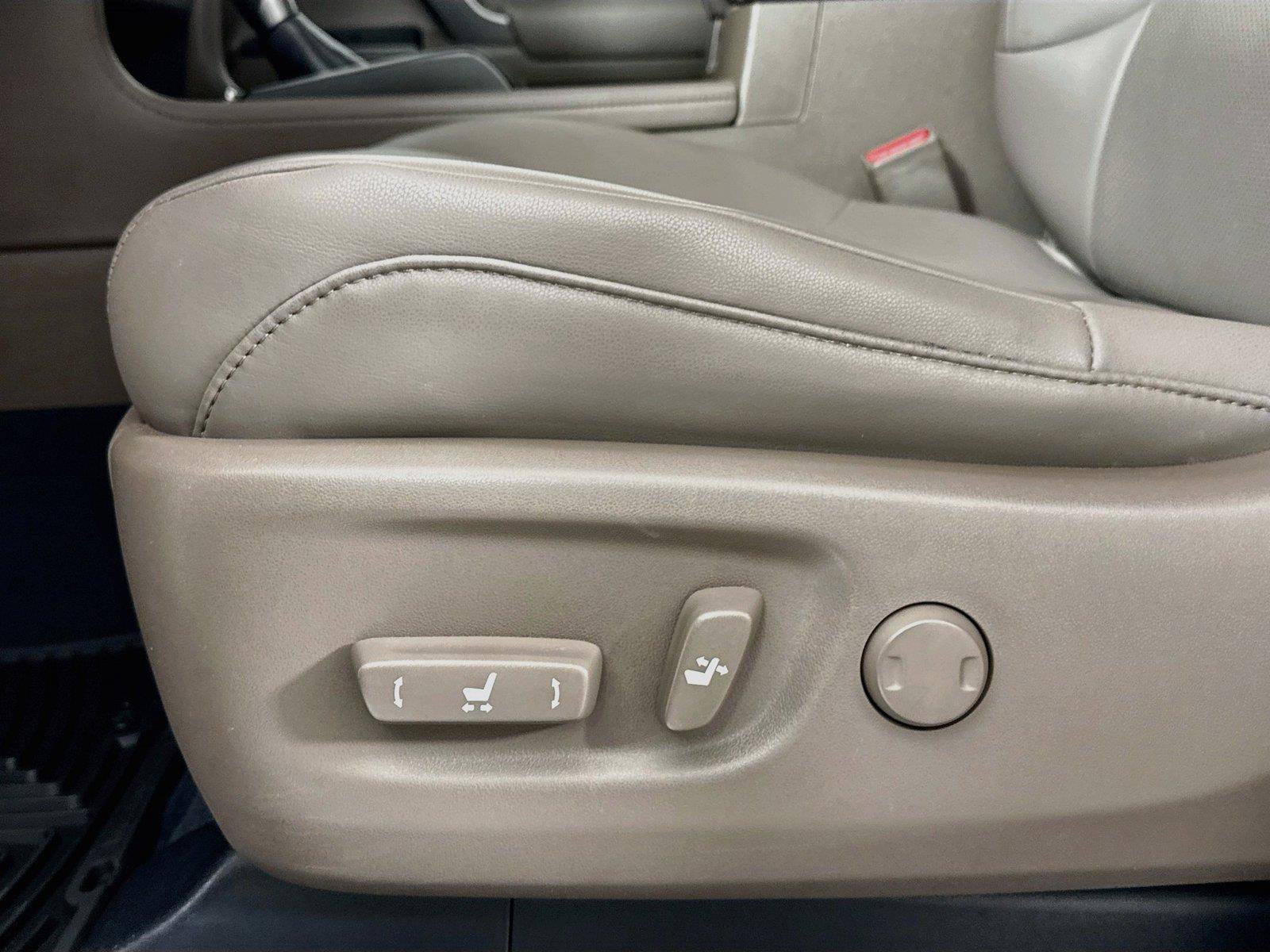 Used 2023 Lexus GX 460 Premium w/ Premium Plus Package AWD/4WD image 30