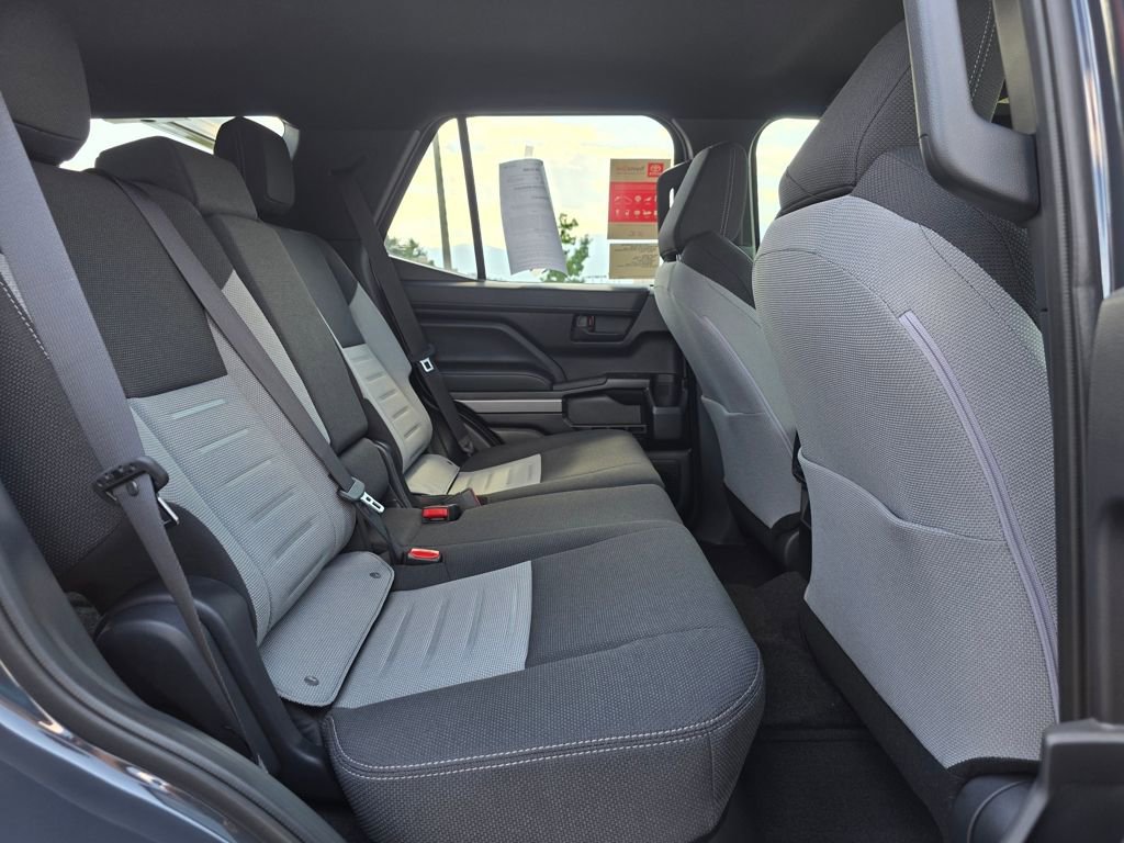 Used 2025 Toyota 4Runner TRD Off-Road image 30