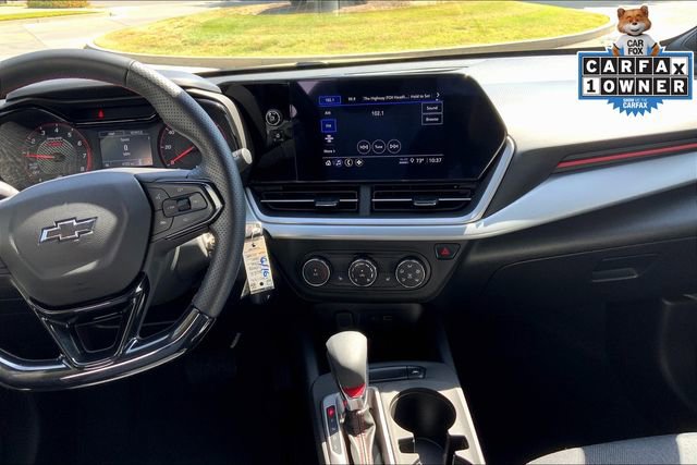 Used 2024 Chevrolet Trax RS w/ Sunroof Package image 6