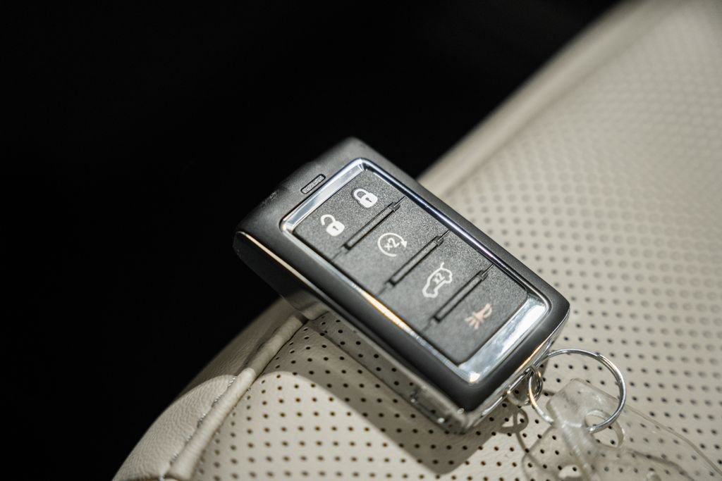 New 2025 Jeep Grand Cherokee L Limited w/ Luxury Tech Group II image 43