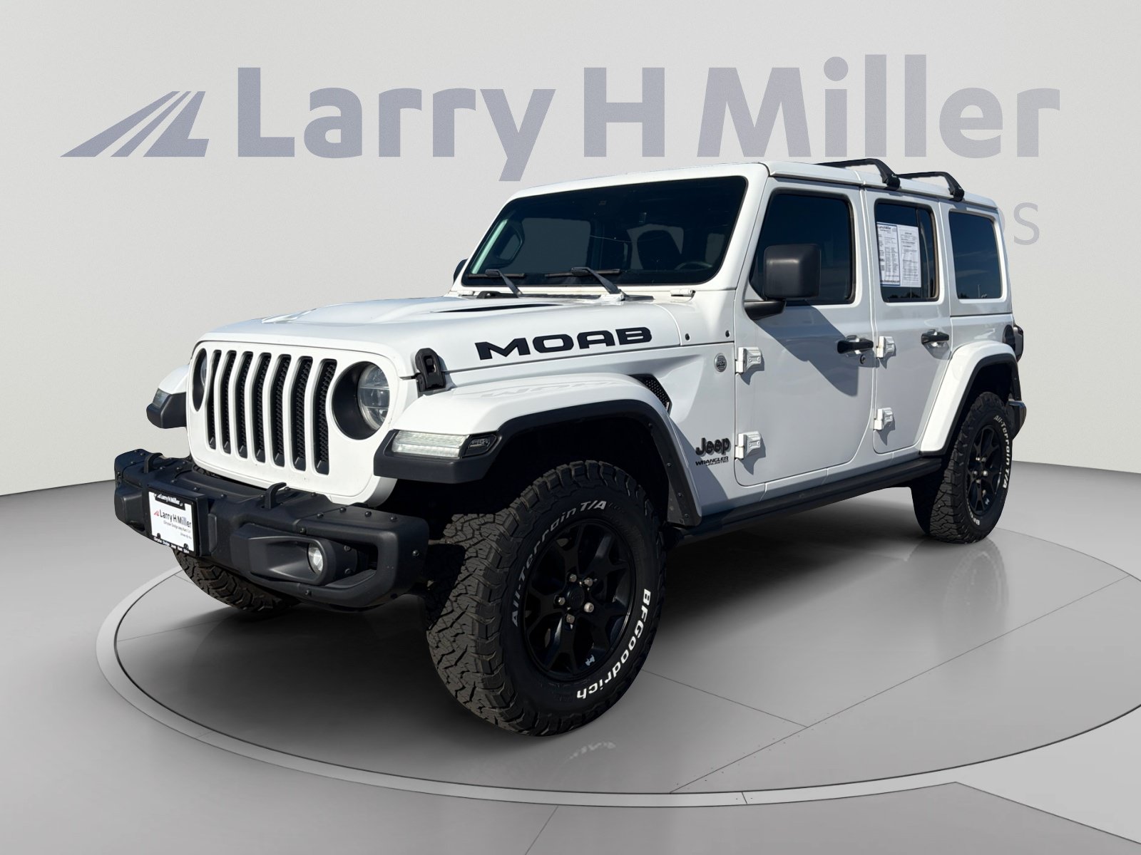 Used 2019 Jeep Wrangler Unlimited Sahara w/ Quick Order Package 24M Moab AWD/4WD image 1