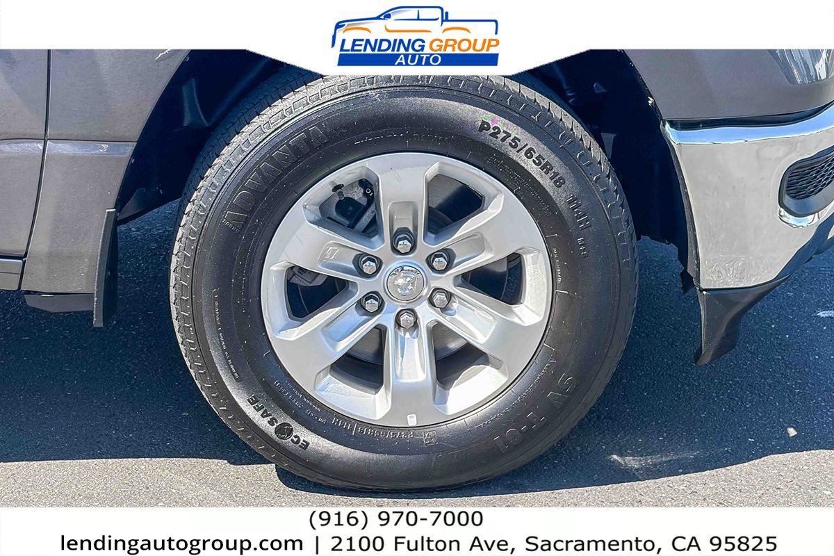 Used 2023 RAM 1500 Laramie AWD/4WD image 9