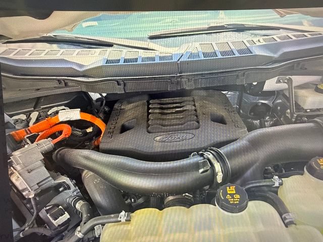 Used 2021 Ford F150 Lariat w/ Equipment Group 502A High AWD/4WD image 6