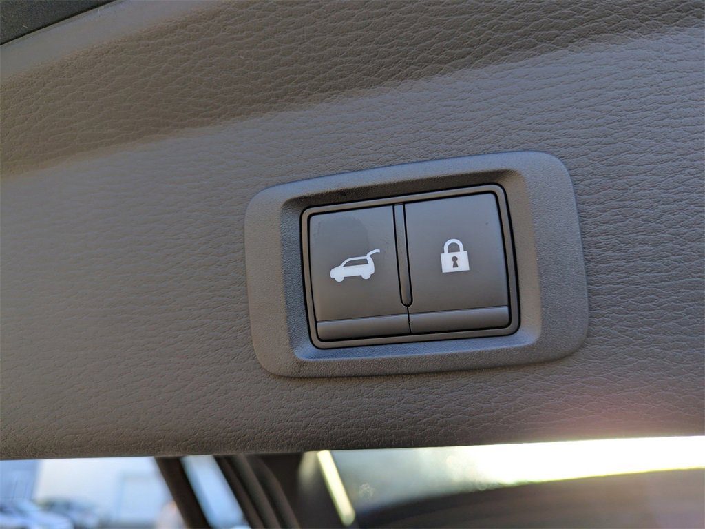 New 2025 Mitsubishi Outlander SE image 14