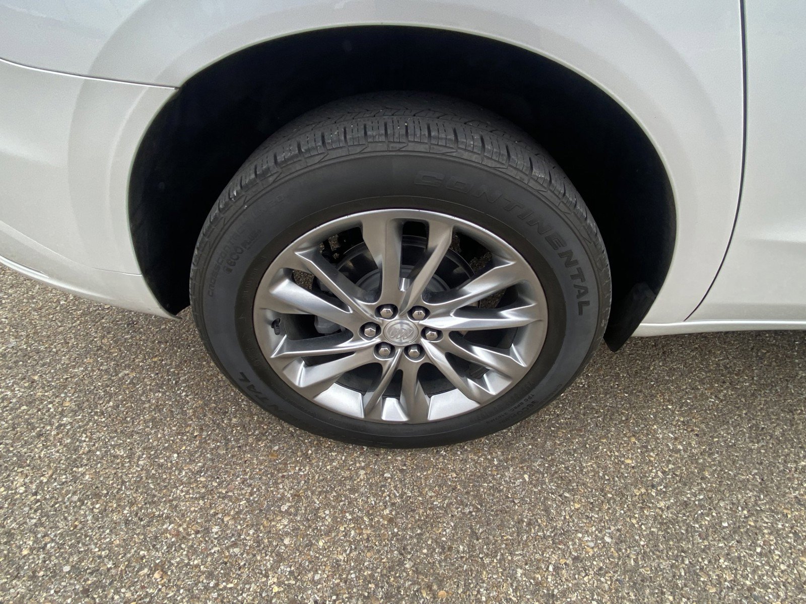 Used 2022 Buick Enclave Avenir w/ Avenir Technology Package AWD/4WD image 12