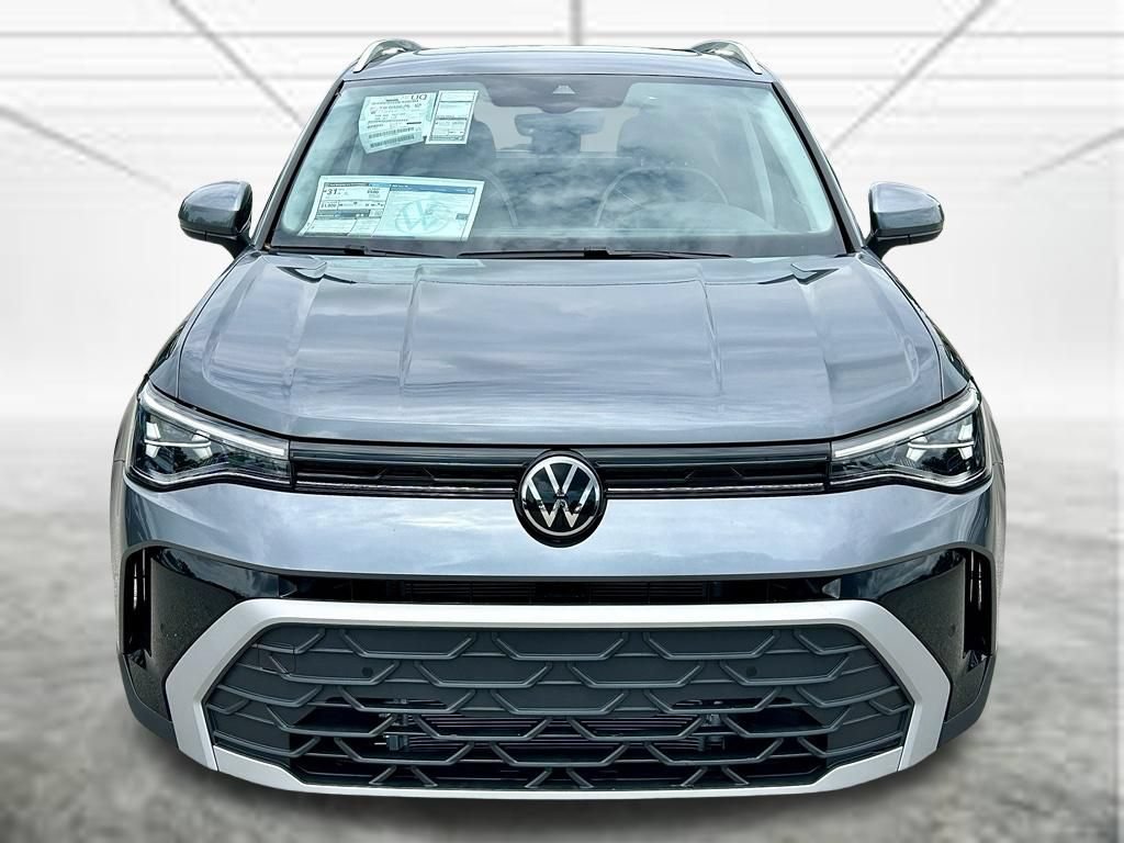 New 2026 Volkswagen Taos SE w/ Panoramic Sunroof Package FWD image 2