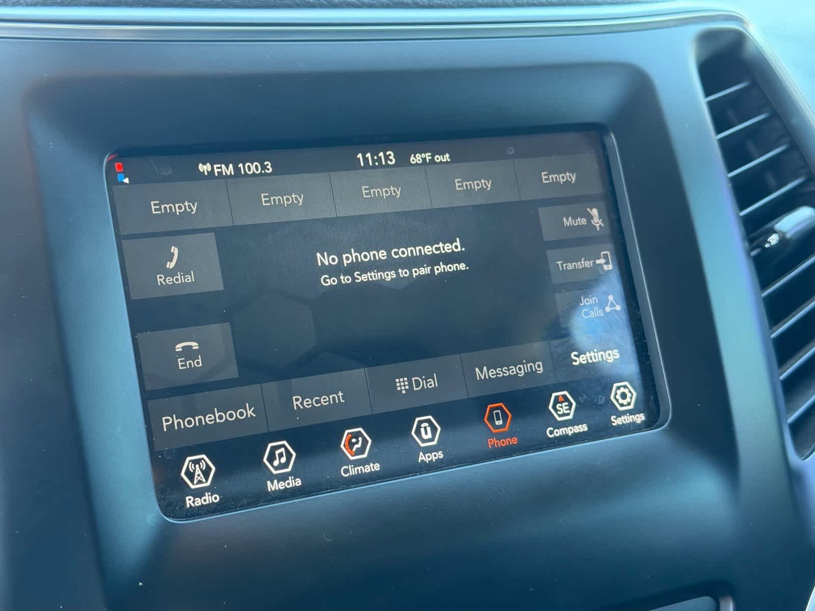 Used 2020 Jeep Cherokee Latitude Plus FWD image 18