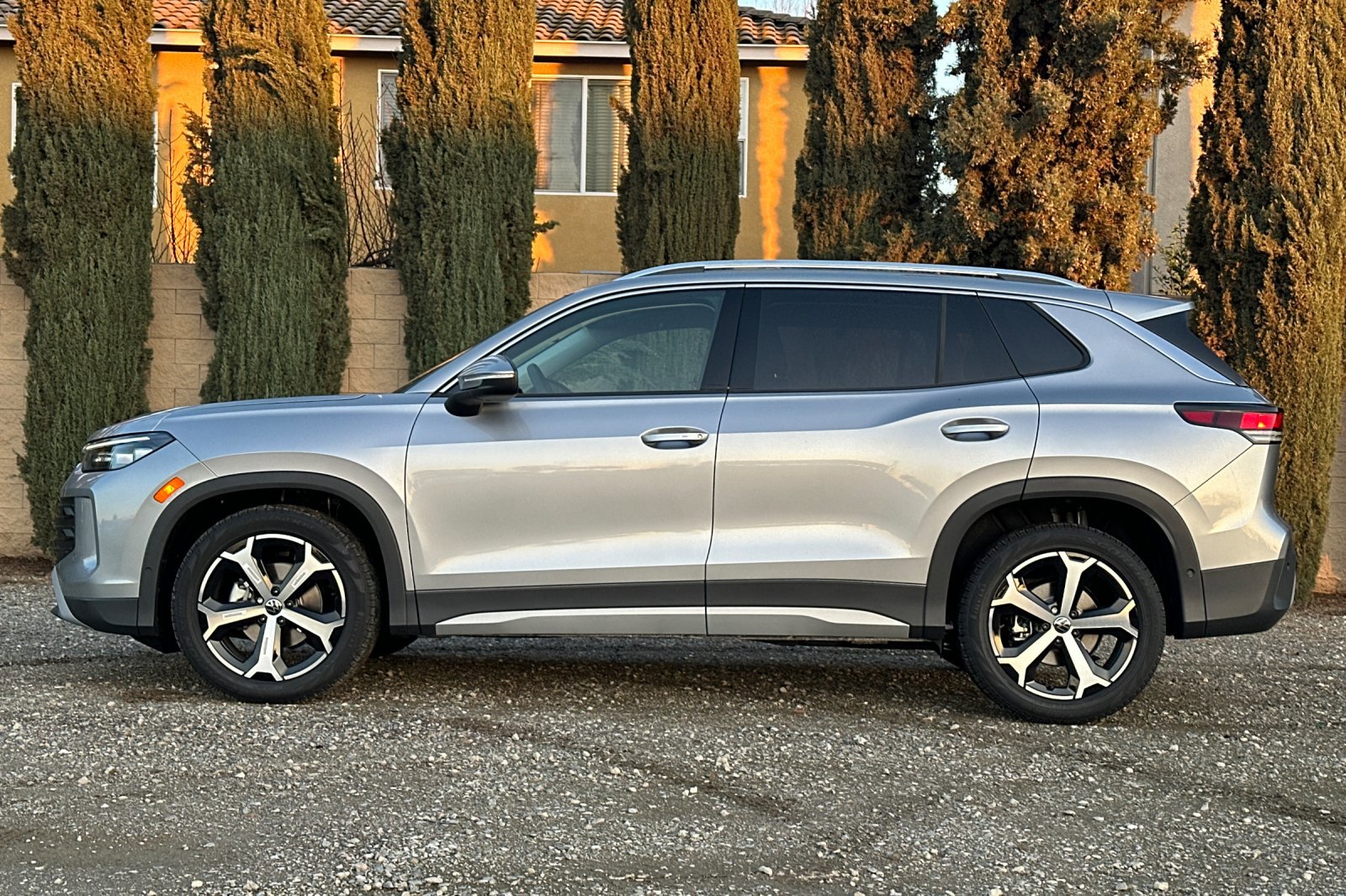 New 2026 Volkswagen Tiguan SE image 7