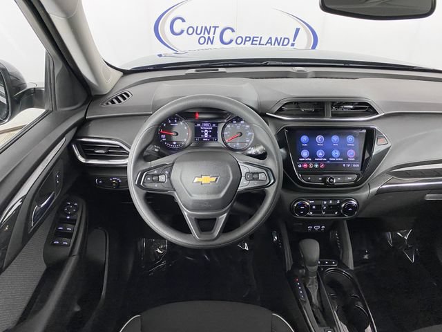 Certified 2023 Chevrolet TrailBlazer LT w/ Convenience Package FWD image 15