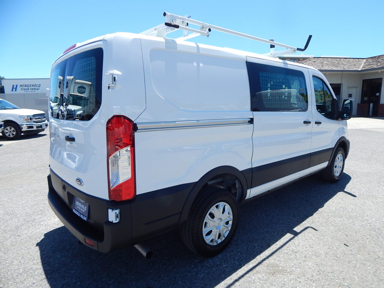 Used 2025 Ford Transit 250 Low Roof w/ Exterior Upgrade Package RWD image 8