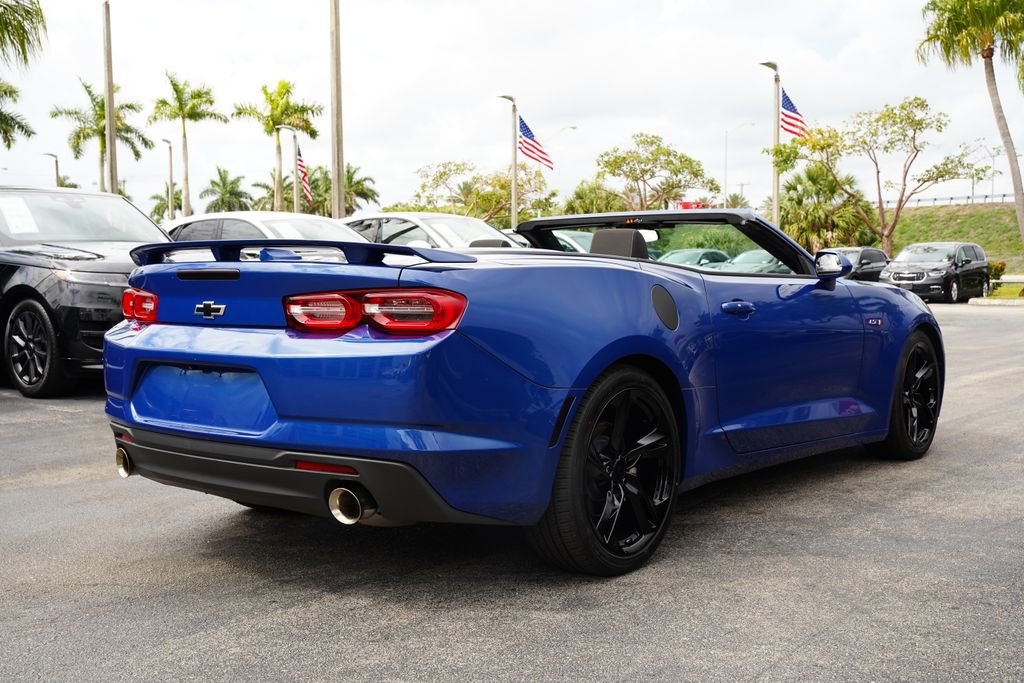 Used 2024 Chevrolet Camaro LT RWD image 11