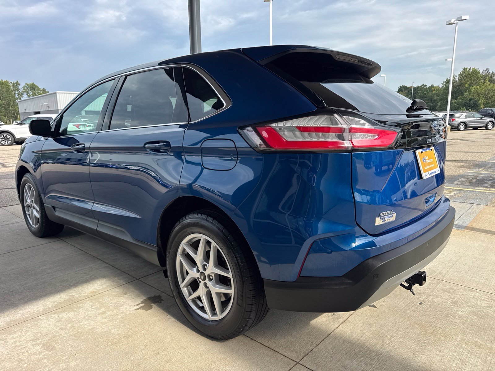 Certified 2024 Ford Edge SEL w/ Convenience Package AWD/4WD image 5