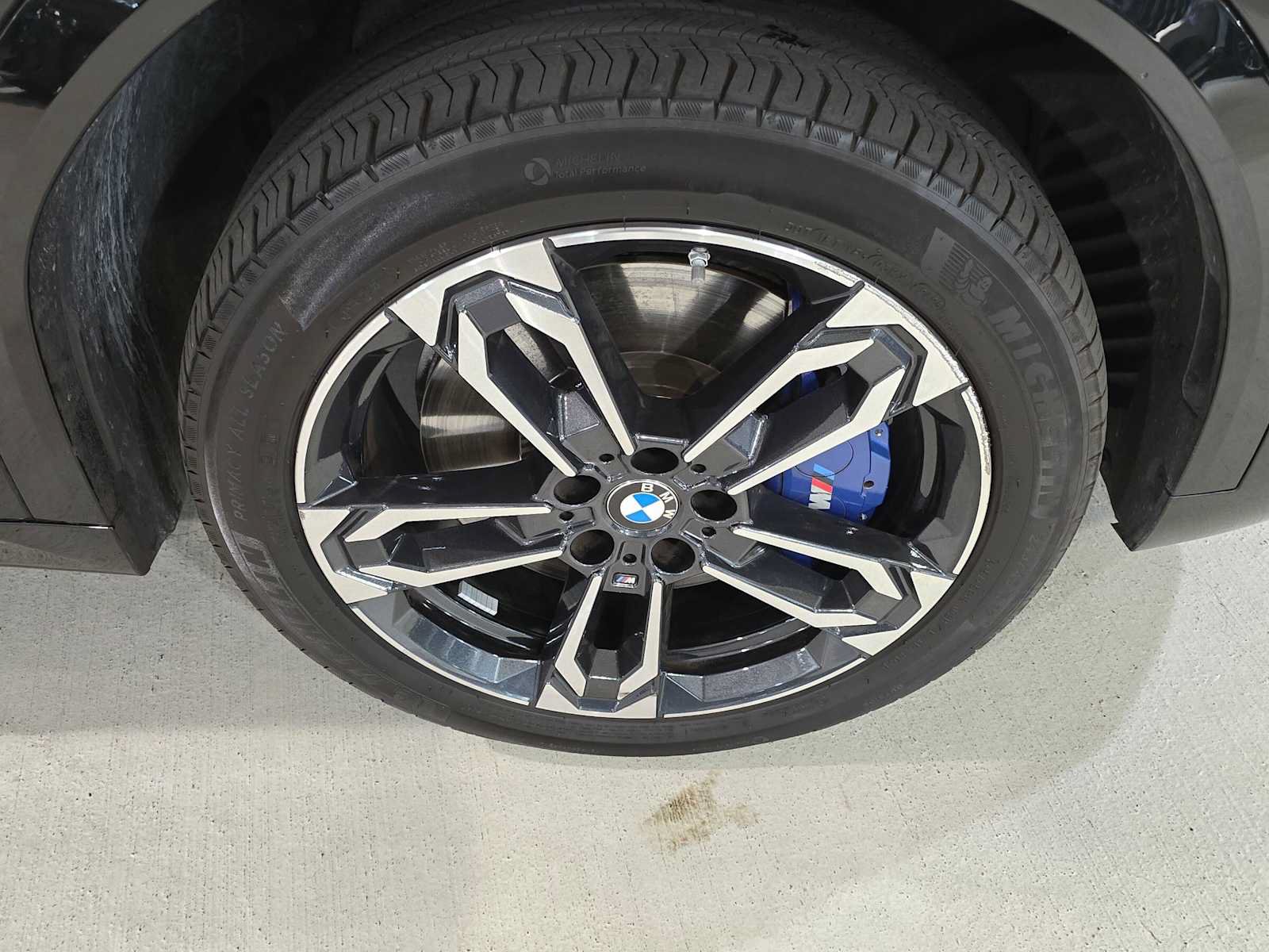 Used 2026 BMW X2 xDrive28i AWD/4WD image 9