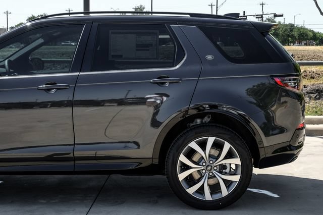 New 2026 Land Rover Discovery Sport Landmark AWD/4WD image 16
