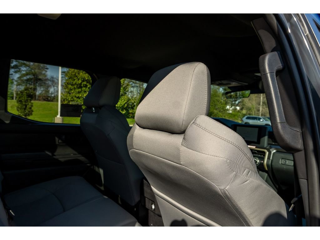 Certified 2025 Toyota Tacoma SR5 AWD/4WD image 13