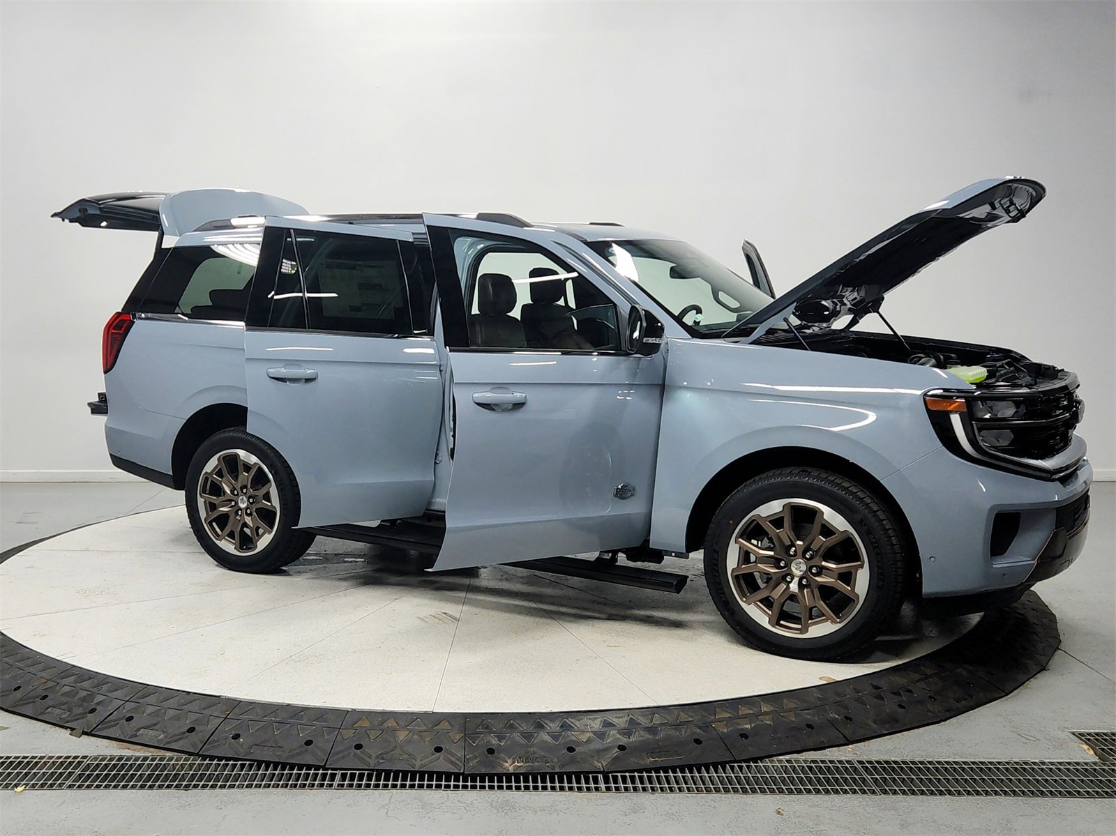 New 2025 Ford Expedition King Ranch image 9